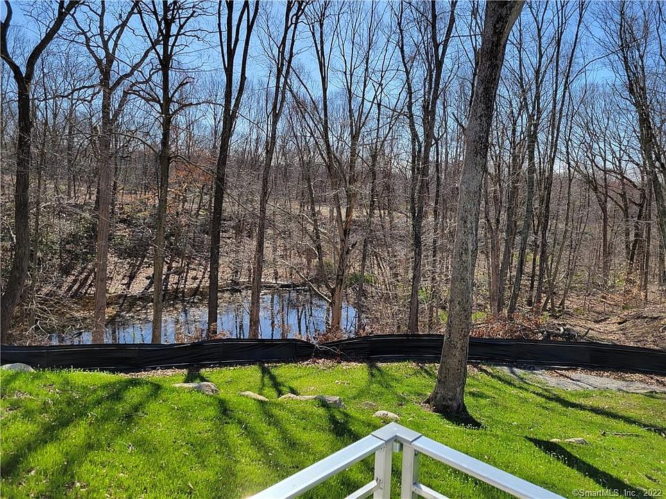 2nd image of 800 Long Cove Rd APT 5