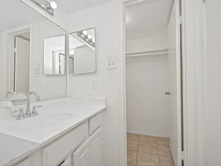 6001 Reims Rd #802 — Photo 17