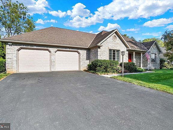 2nd image of 776 Weldon Dr