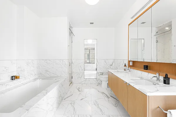 Rented by SERHANT. | media 5