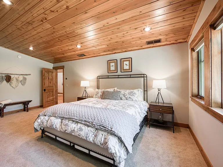 11570 Stillwater Ct — Photo 17