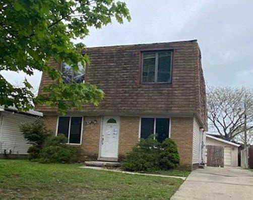 1st image of 17354 Castle St