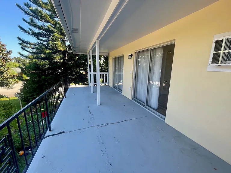 300 Gunn Ave — Photo 11