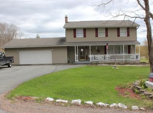 244 Big Hills Rd, Lake Ariel, PA 18436