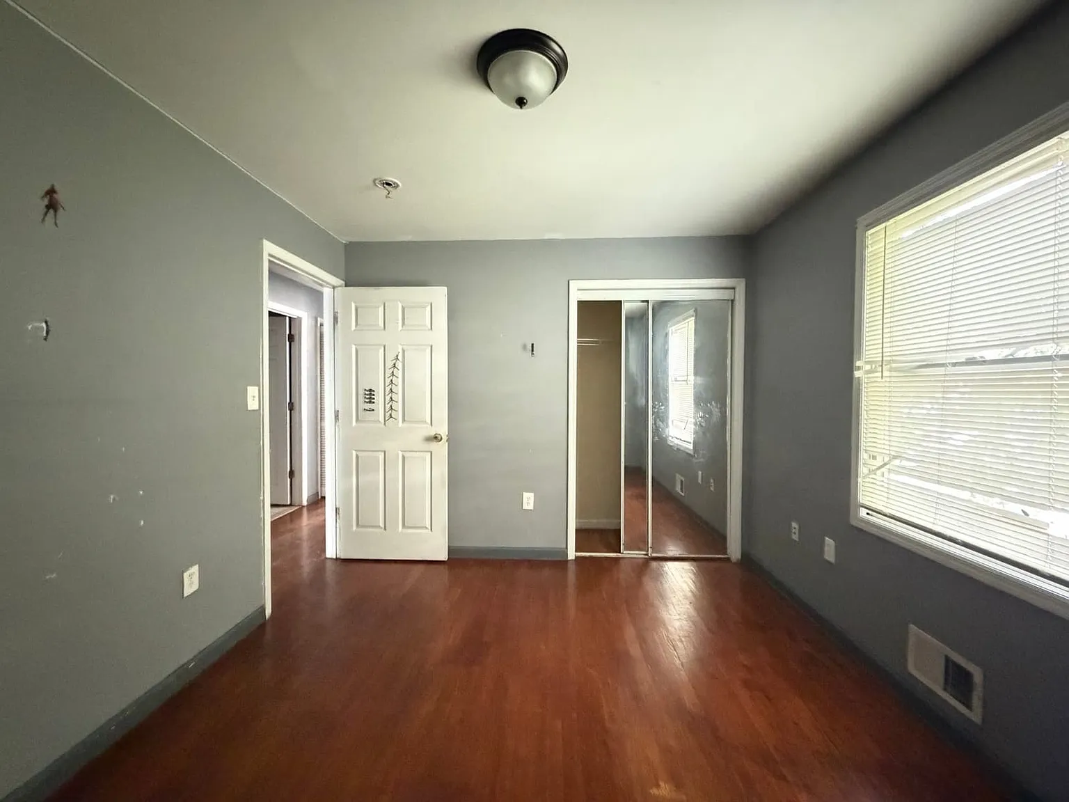 94 Winfield Ave — Photo 4
