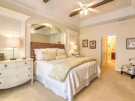 5th image of 471 Venetian Villa Dr