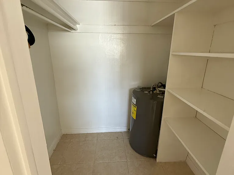 Dolphin Point — Photo 17