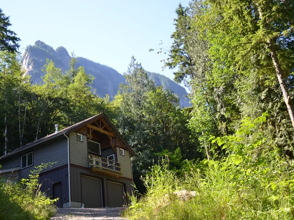 123 Private Rd, North Bend, WA 98045