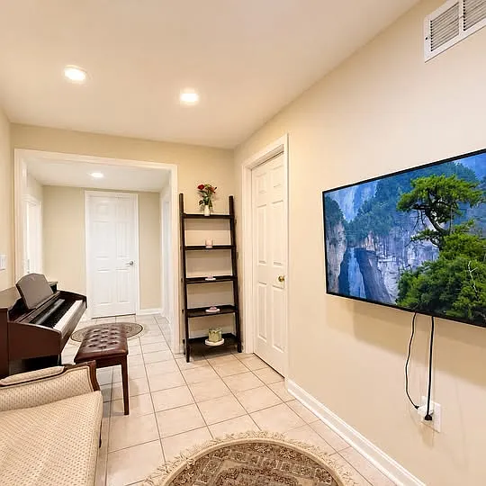 Sweet Meadow Ln — Photo 4