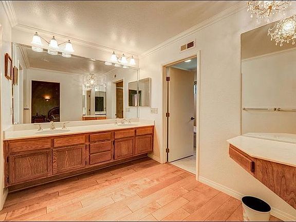 3rd image of 18185 Andrea Cir N