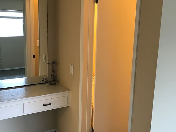 5th image of 1011 W Cypress St APT 12