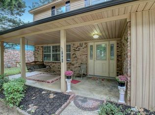 7401 Fairways Dr, Little Rock, AR 72204