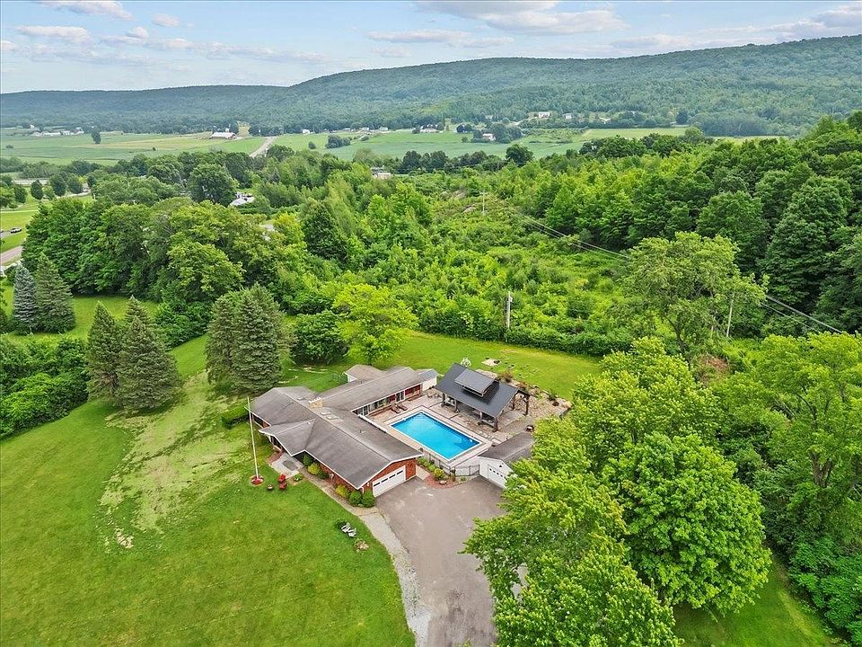 1st image of 616 Sheldon Road