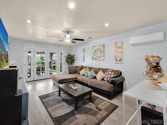 5th image of 7615 Woodbine Way