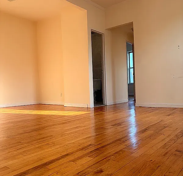 3005 44th St #2 — Photo 5