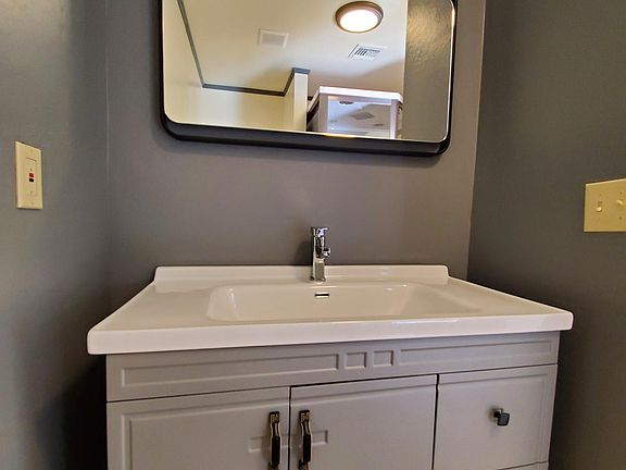 4th image of 8530 N 59th Ave #19