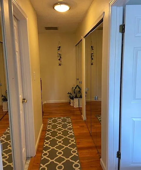 360 Hadleigh Ln — Photo 15