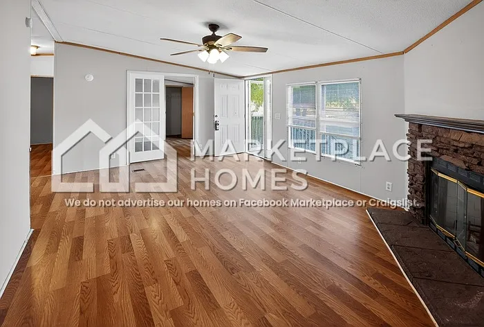 3 bed, 2.0 bath, 1100 sqft, $1,025 — Photo 3