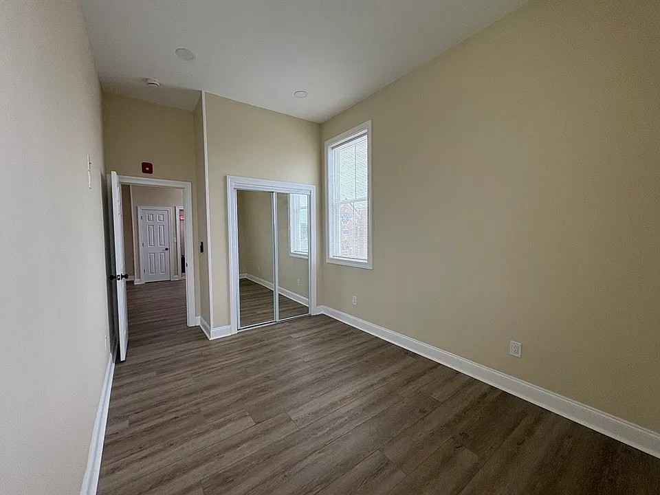 3609-11 N 5th St #3B