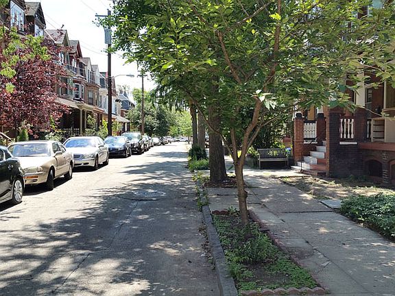 2nd image of 914 S Farragut St #3
