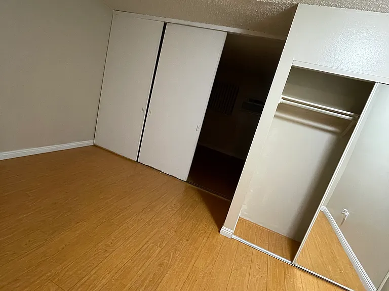 6944 Kester Ave — Photo 13