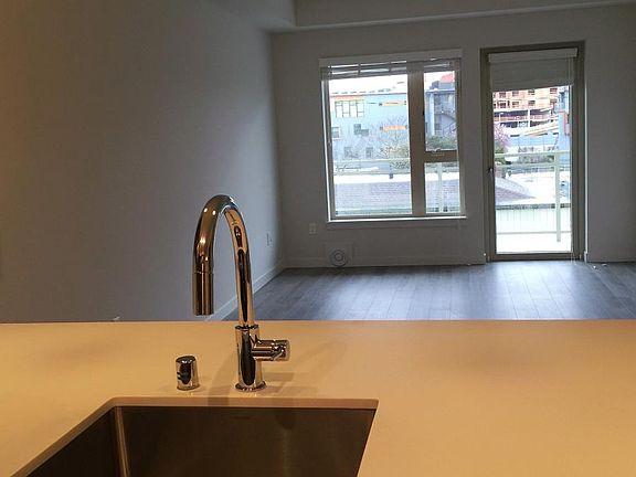 4th image of 1760 Nw 56th St #324