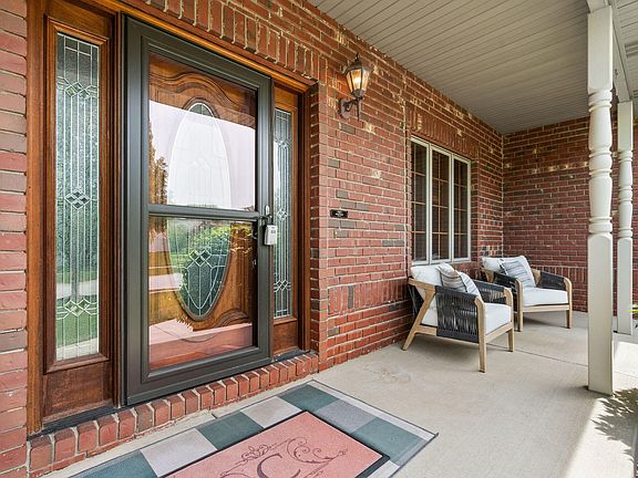 2nd image of 3253 Rosedale Ct