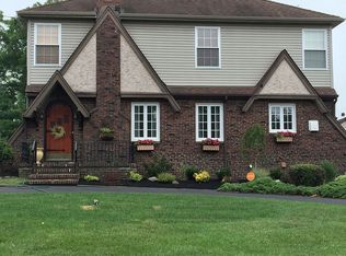 445 Madison Hill Rd, Clark, NJ 07066