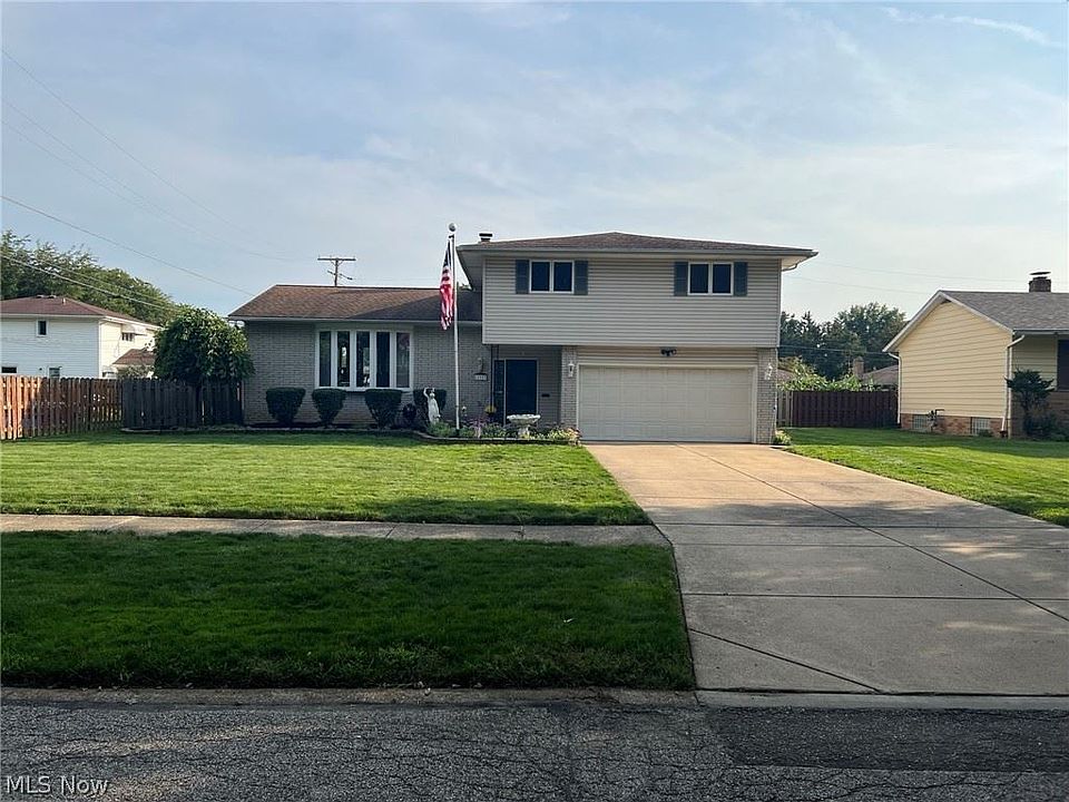 1st image of 13377 Belfair Dr