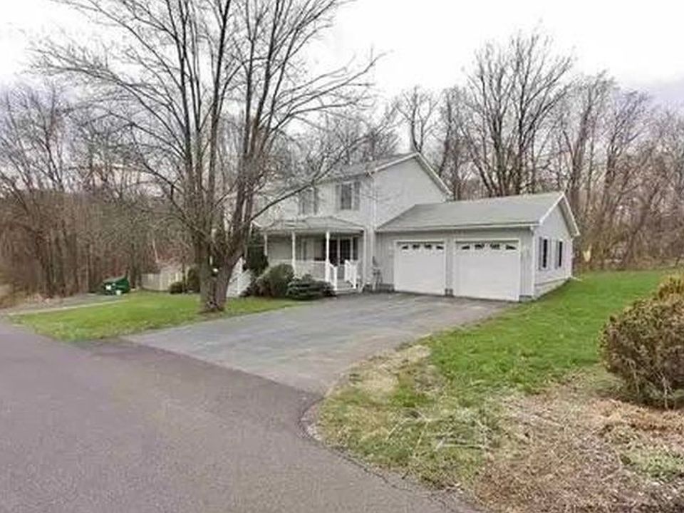1st image of 14 Terri Dr