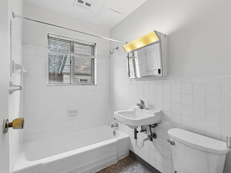 Marcy Park Student Housing Co-op — Photo 11