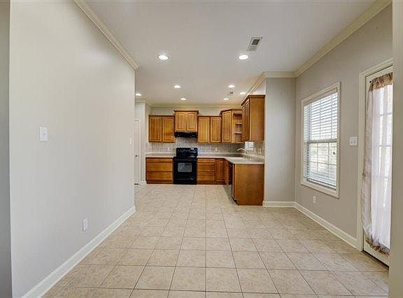 4th image of 1539 Crescent Oaks Ln
