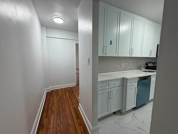 4th image of 67-11 Yellowstone Blvd #4H