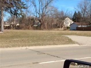 37676 Hayes Rd, Clinton Township, MI 48038