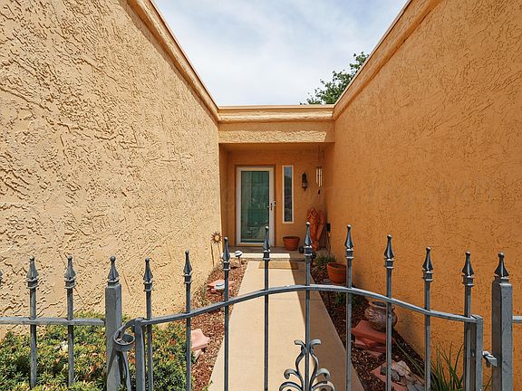 2nd image of 6740 Westcliff Cir