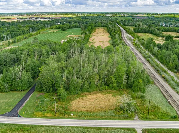 Jagow Rd #4, Niagara Falls, NY 14304