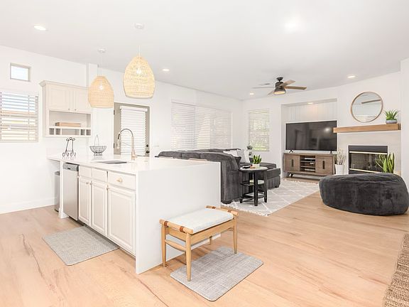 4th image of 11500 E Cochise Dr Unit 1060