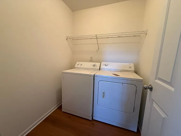 3700 Herkimer Dr — Photo 14