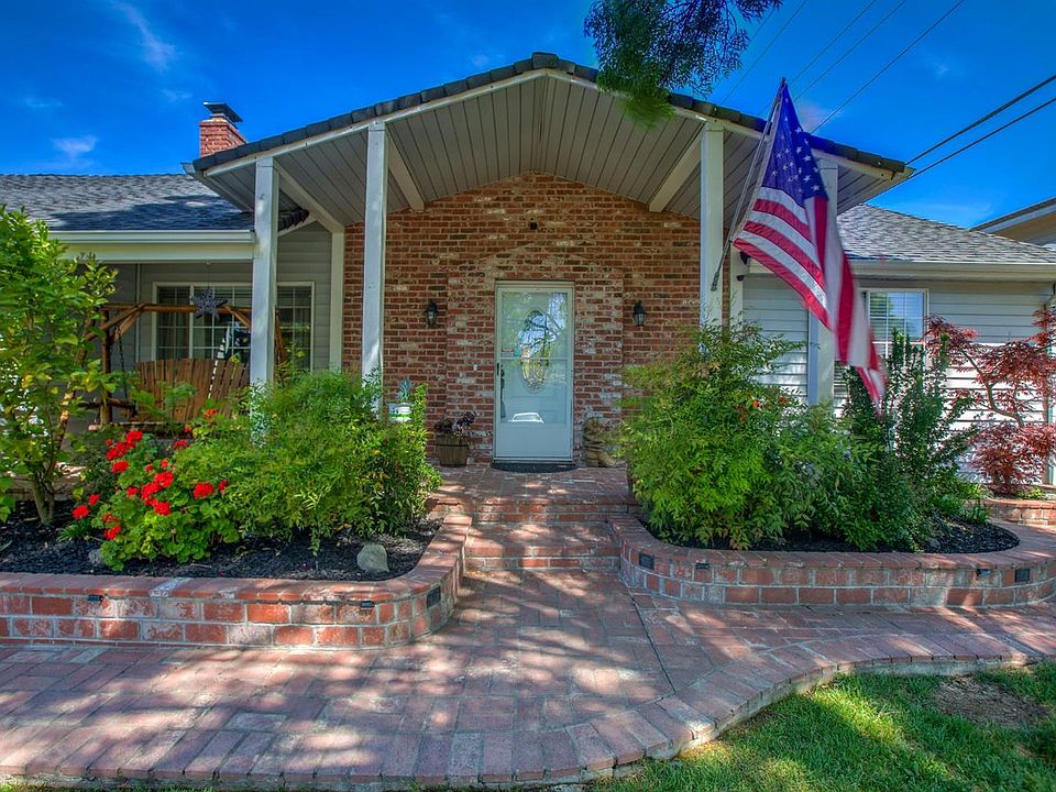 1st image of 6419 Woodhills Way