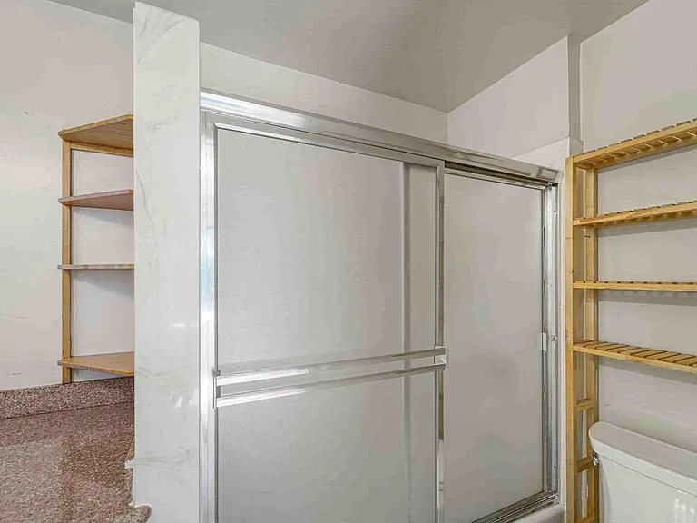 2732 Benvenue Ave — Photo 22