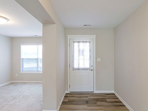 4th image of 7111 Lillian Pl