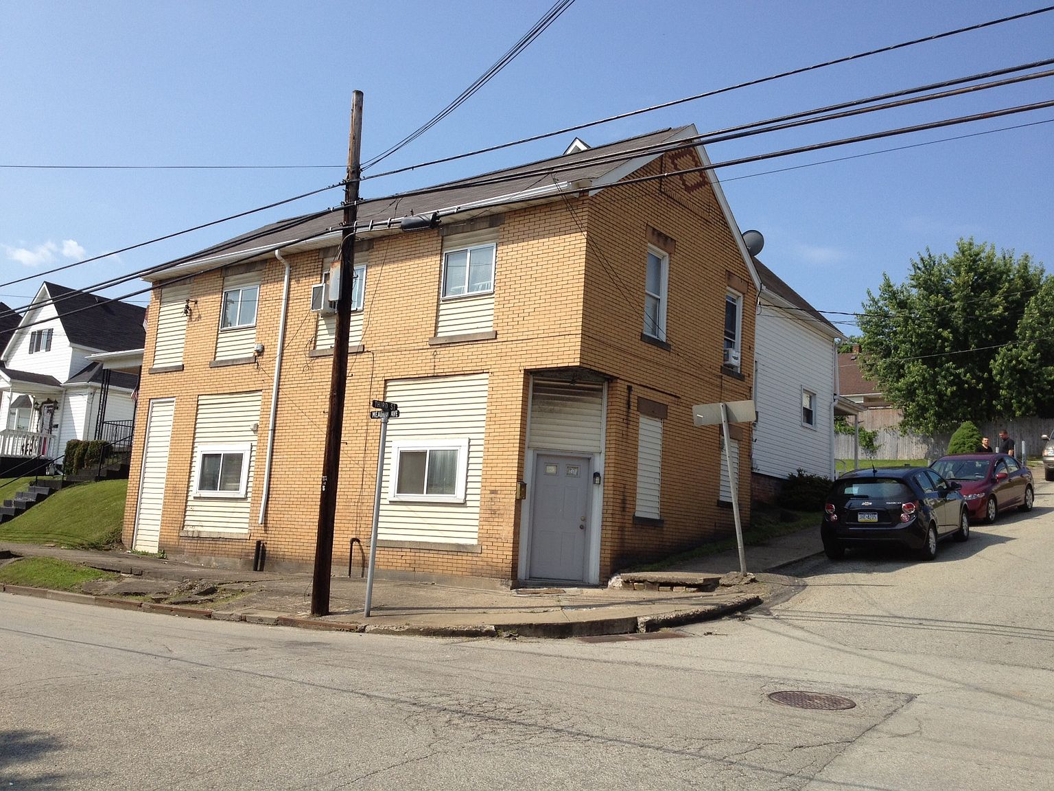219 Meadow Ave, Charleroi, PA 15022 Zillow