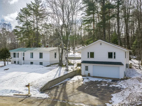 48 Tara Dr, Saranac Lake, NY 12983