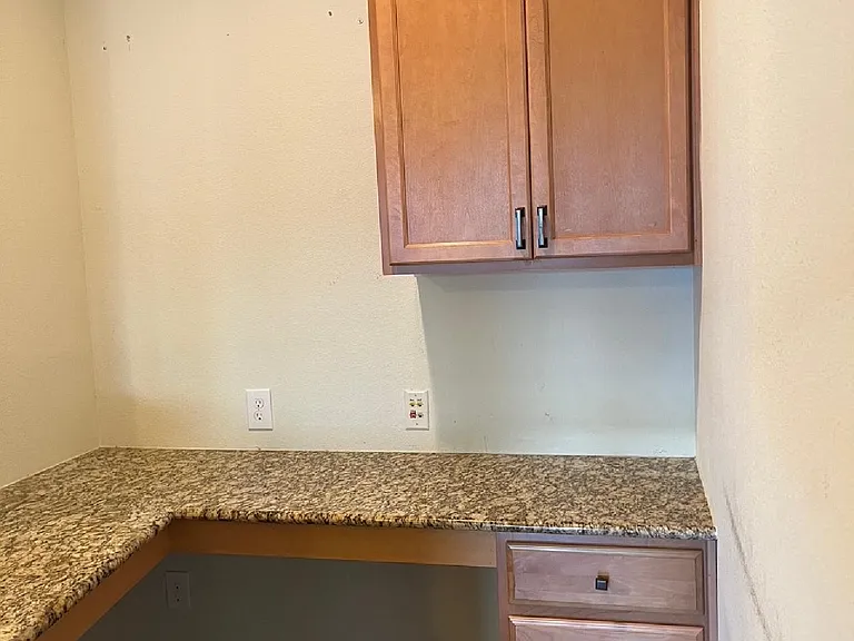 2333 Leeward Pl — Photo 10