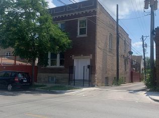 3945 W Augusta Blvd #2, Chicago, IL 60651