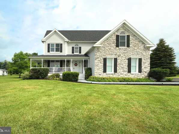 109 Summit Dr, Centre Hall, PA 16828