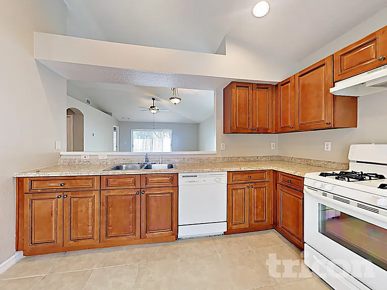 5615 Hawkgrove Pl — Photo 7
