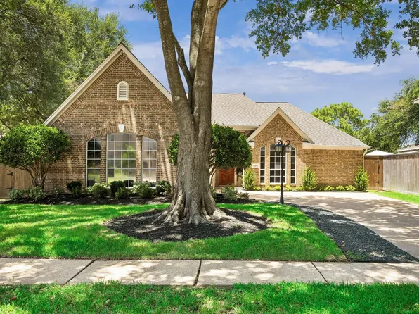 6407 Avenel Dr, Pasadena, TX 77505