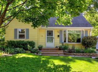 683 39th St, Des Moines, IA 50312