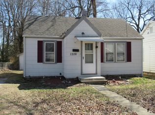 1226 S Ferguson Ave, Springfield, MO 65807